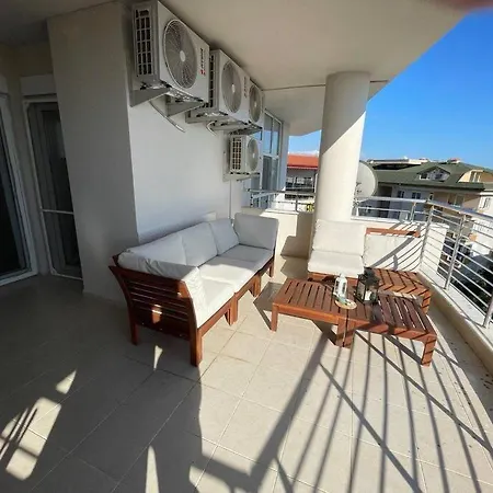 Deniz,kale Manzarali 3+1 Havuzlu Apartamento *
