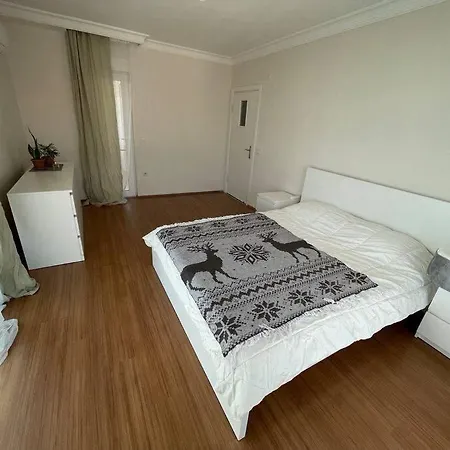 Apartamento Deniz,kale Manzarali 3+1 Havuzlu Alanya